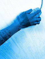 ユニフォームもICチップで完全管理